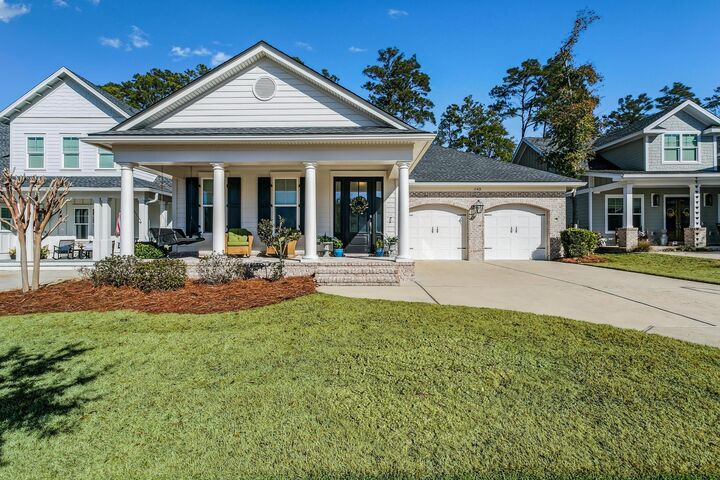 Property Photo: 1143 Deer Moss Loop FL 32578
