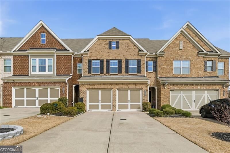 Property Photo: 1210 Hampton Oaks Drive GA 30004