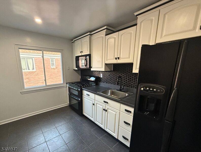 Property Photo:  168 Tuxedo Pkwy 2  NJ 07106 