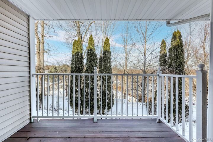 Property Photo:  25 Crystal Hill Drive  NY 10970 