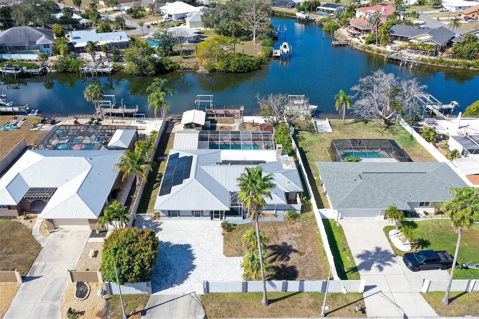 Property Photo:  619 Albee Farm Road N  FL 34275 