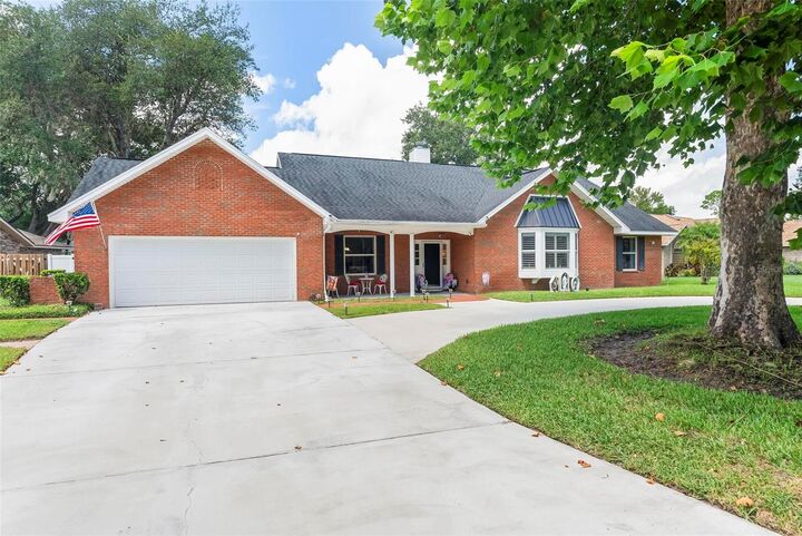 Property Photo:  27 Winding Creek Way  FL 32174 