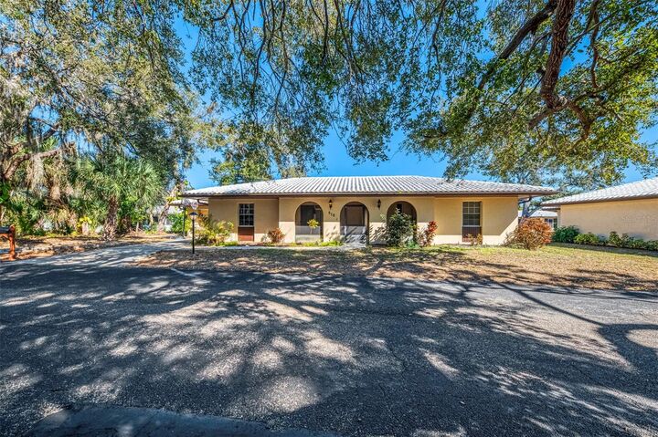 Property Photo:  510 Villa Park Drive 510  FL 34275 