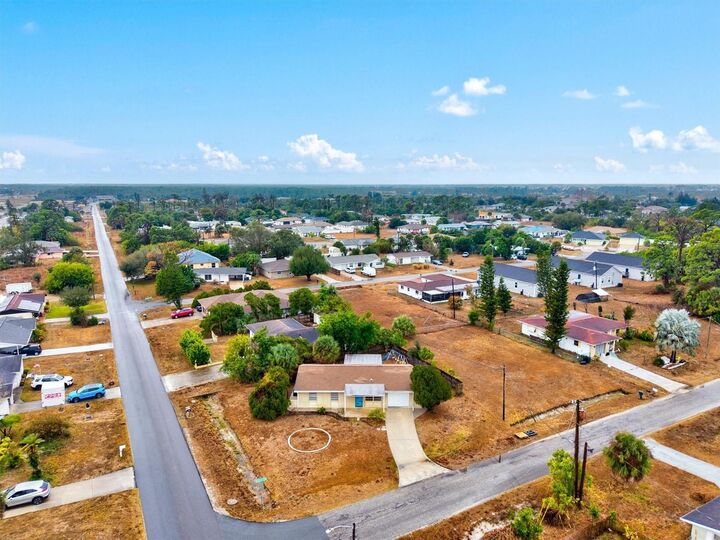 Property Photo:  324 Granada Boulevard  FL 34287 