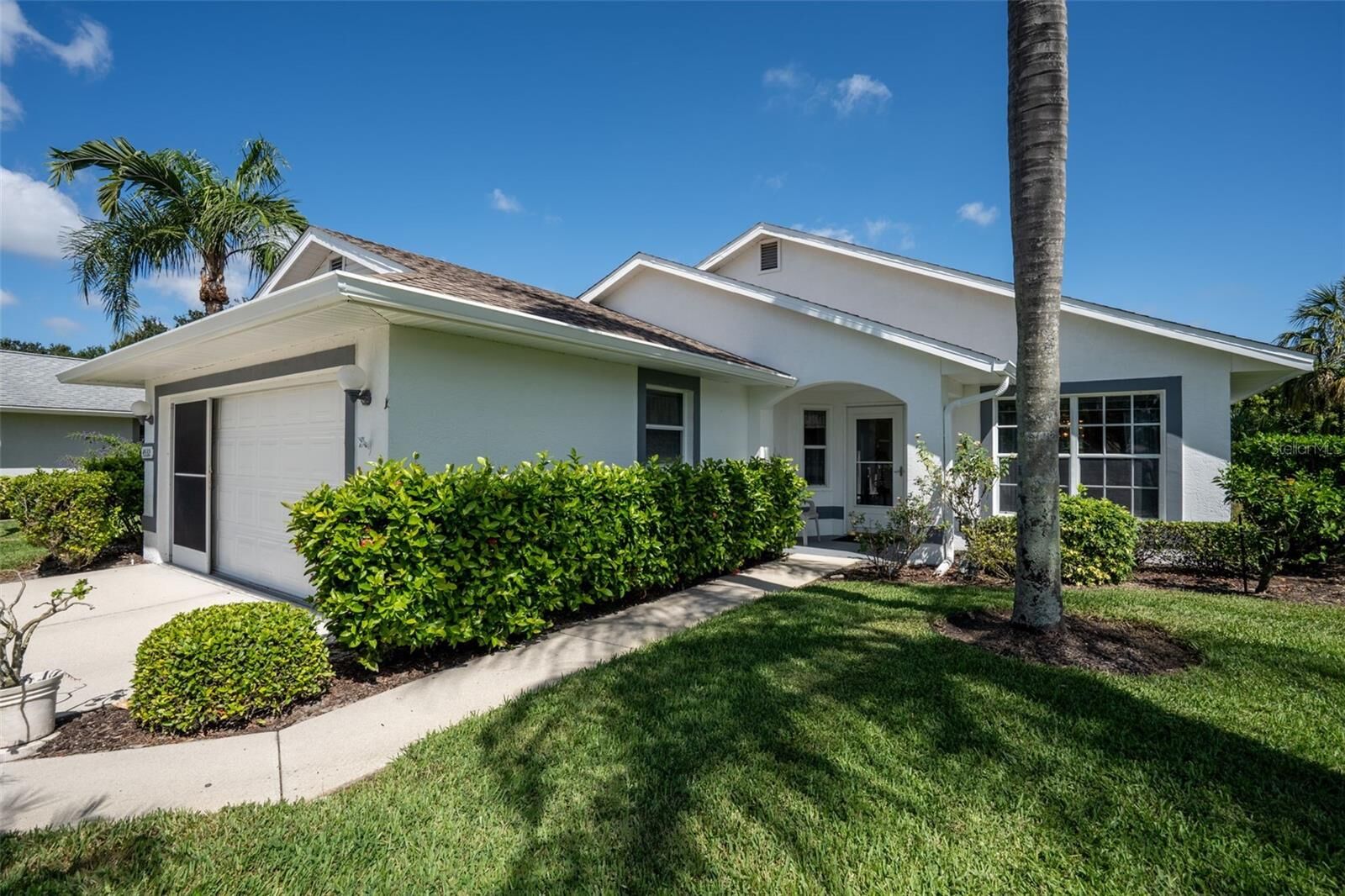 Property Photo:  4532 Fern Drive  FL 34208 