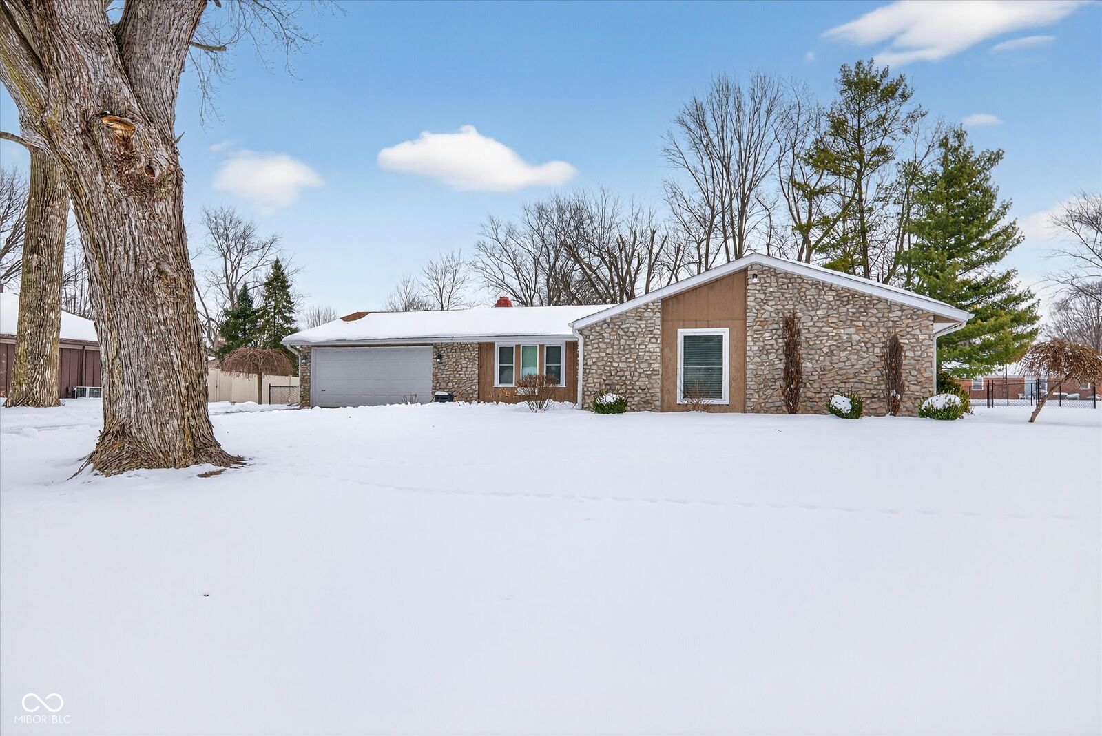 Property Photo: 508 N Parkwood Drive IN 47304