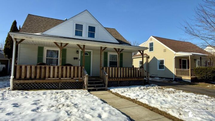 Property Photo: 958 Woodville Avenue MI 48161