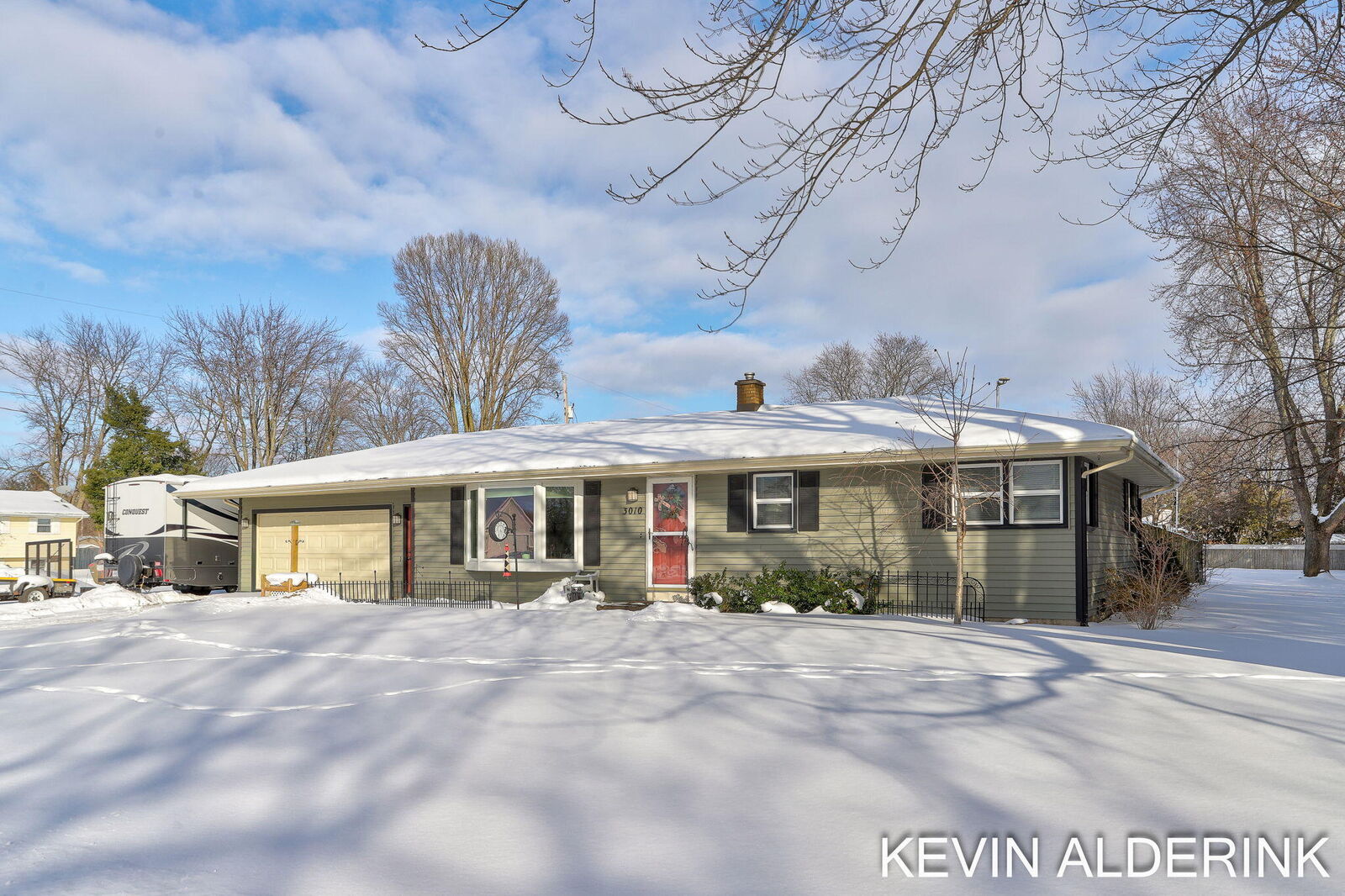 Property Photo:  3010 104th Avenue  MI 49464 