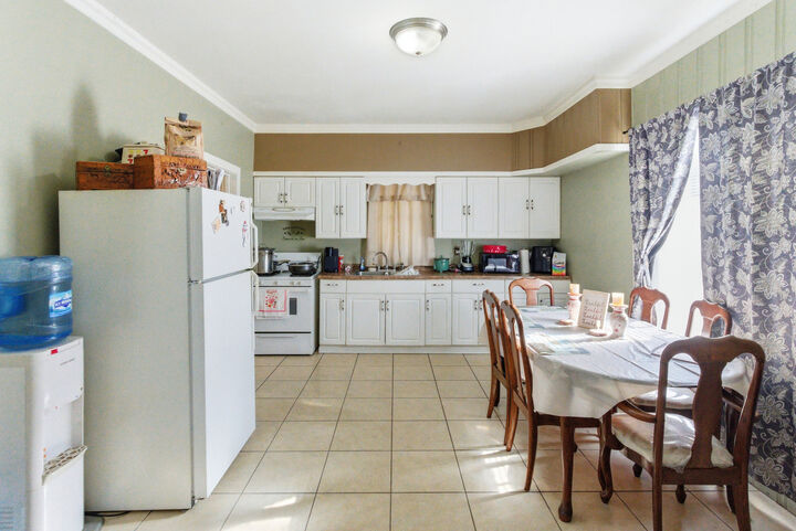 Property Photo: 354 Woodlawn Avenue IL 60506