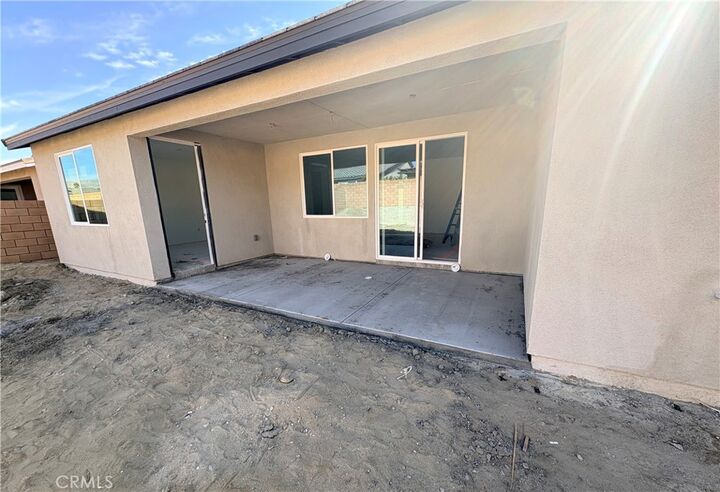 Property Photo:  65280 Avenida De Paz  CA 92240 