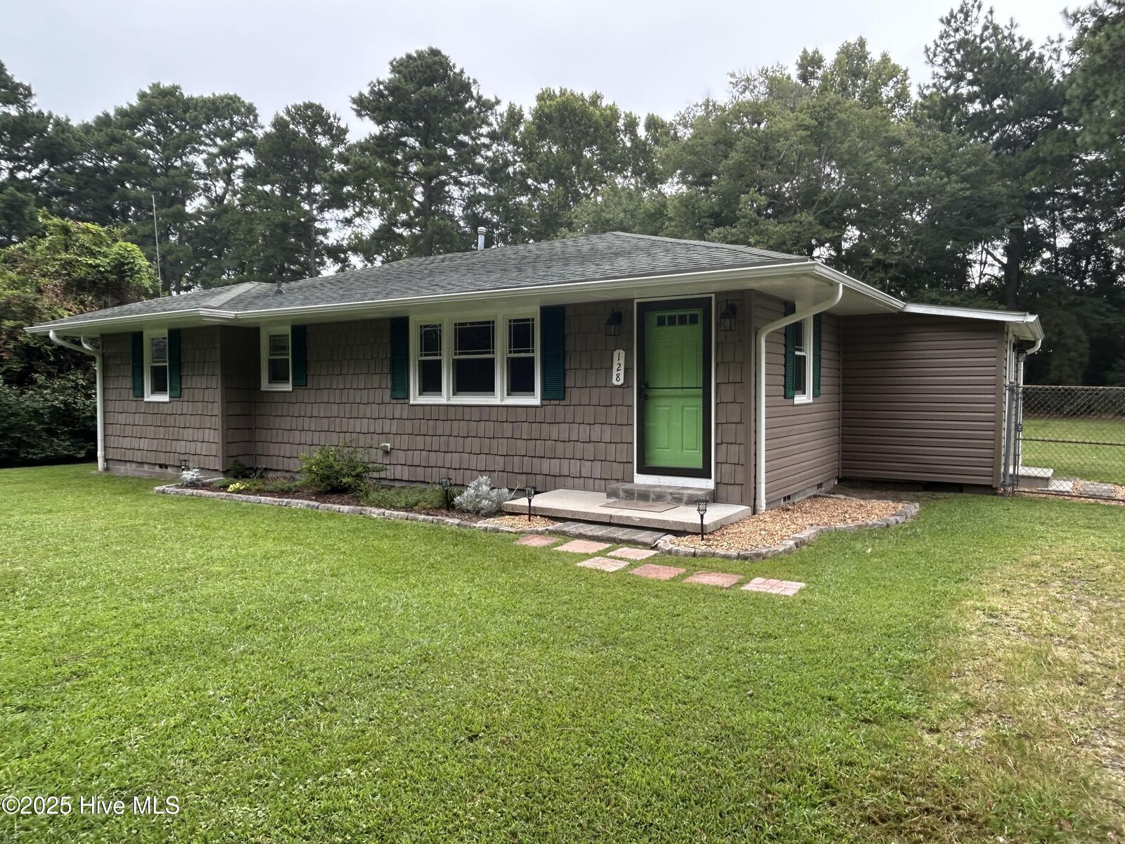 Property Photo:  128 Ranch Drive  NC 27909 