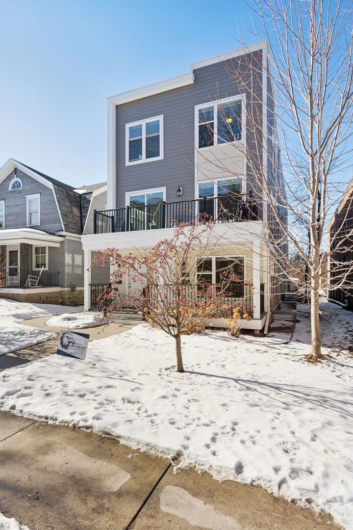 Property Photo:  3512 Dupont Avenue S  MN 55408 