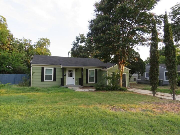 Property Photo: 1408 Lakeside Drive TX 75042