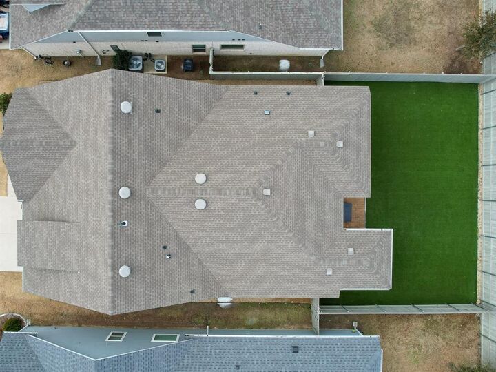 Property Photo:  2608 Woodhill Way  TX 76247 