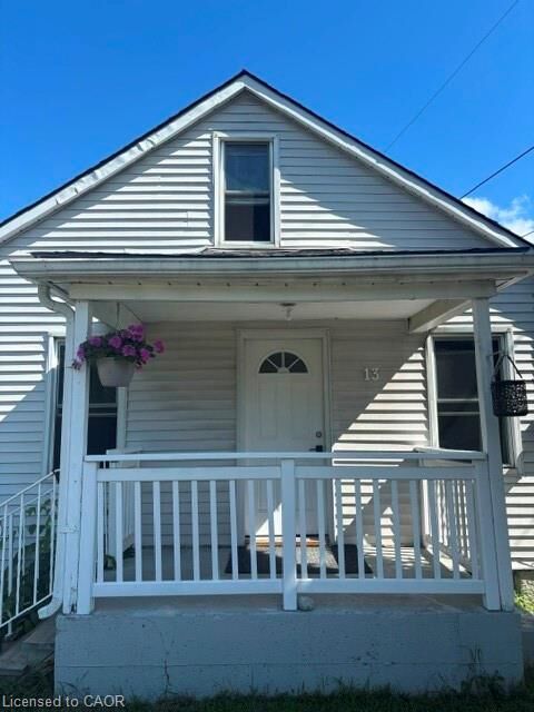Property Photo: 13 Second Avenue E ON N3Y 2N8