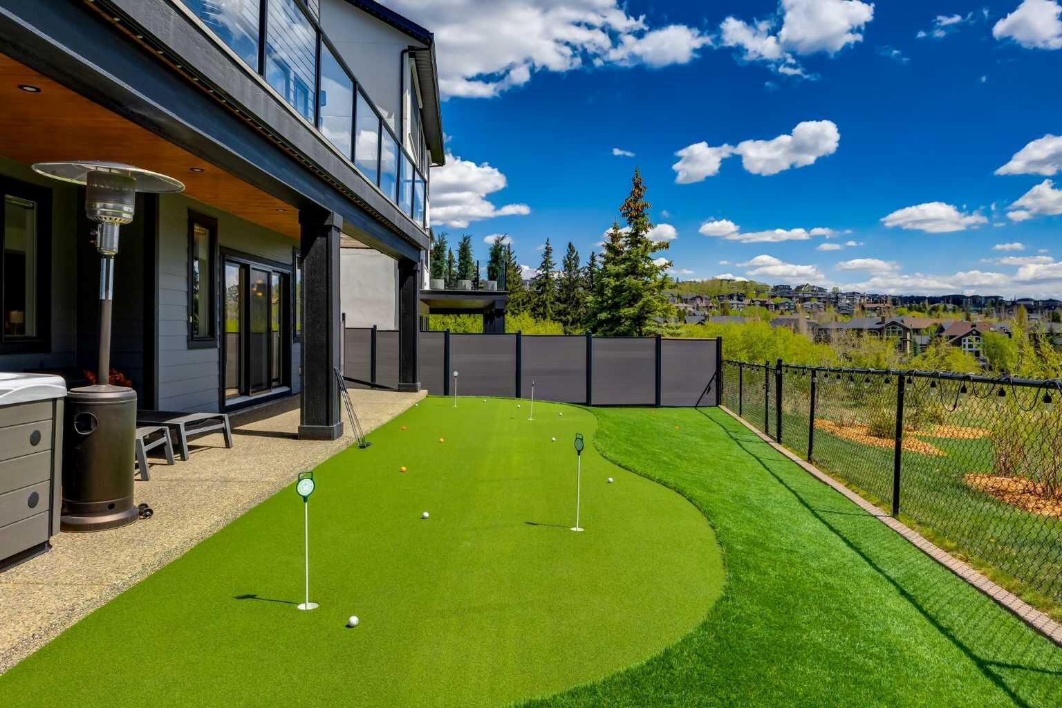 Property Photo:  13 Timberline Court SW  AB T3H 6C8 
