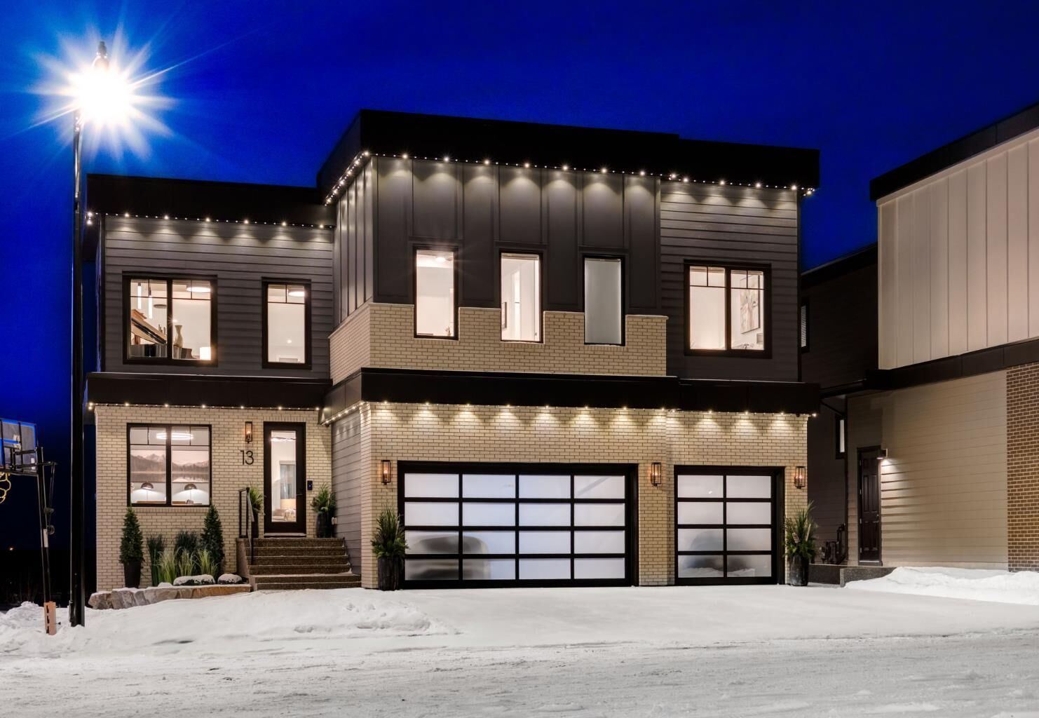 Property Photo:  13 Timberline Court SW  AB T3H 6C8 