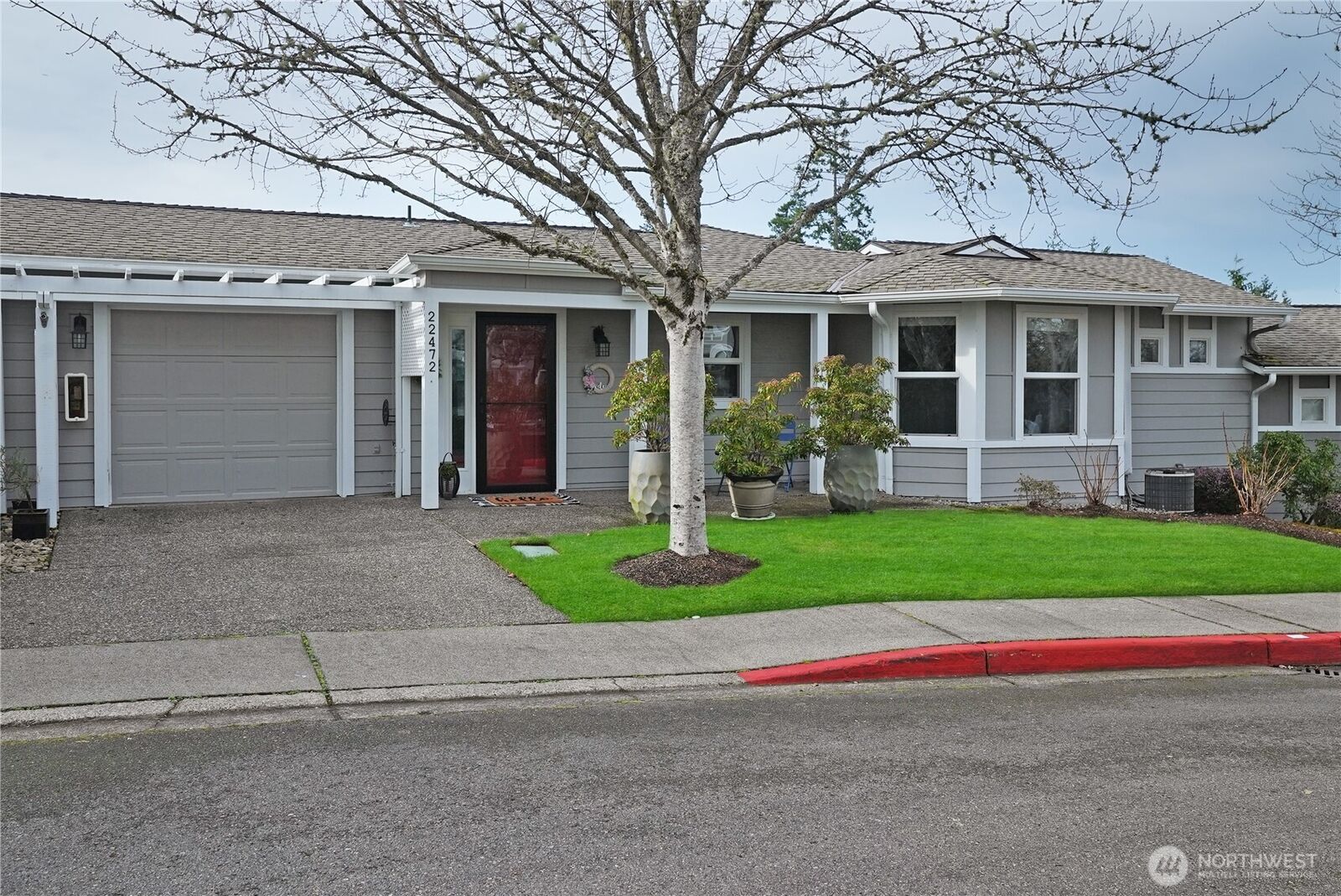 Property Photo:  22472 SE Highland Circle 2367  WA 98029 