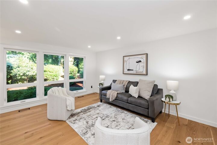 Property Photo: 28030 185th Place SE WA 98042