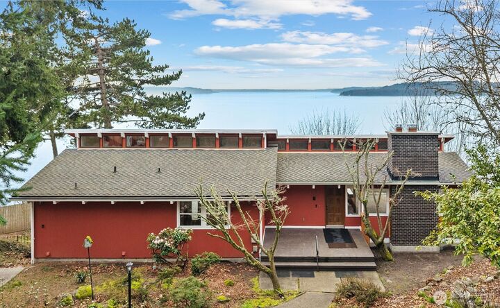 Property Photo:  123 S 216th Street  WA 98198 