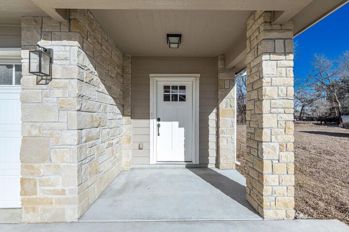 Property Photo: 331 N 127th St E Bldg 10/110 KS 67206