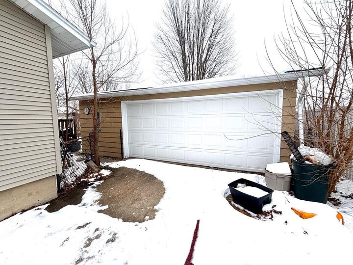 Property Photo:  1925 Tennyson Lane  WI 53704 