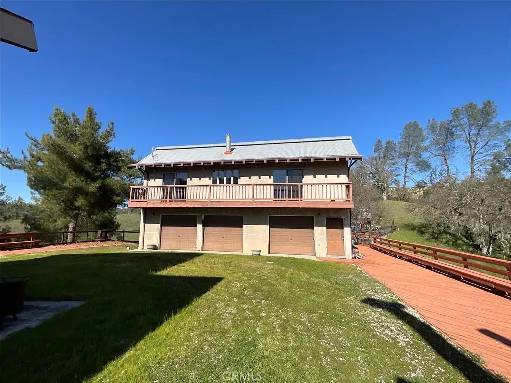 Property Photo: 49397 Sapaque CA 93426