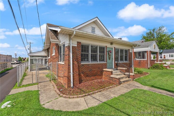Property Photo:  117 Allhands Avenue  IN 47172 