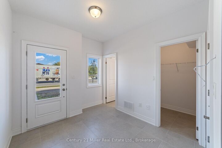 Property Photo: 2150 Trafalgar Road 56 ON L6H 8A5