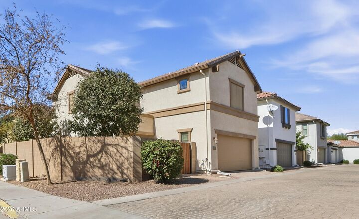 Property Photo:  2472 E Boston Street  AZ 85295 