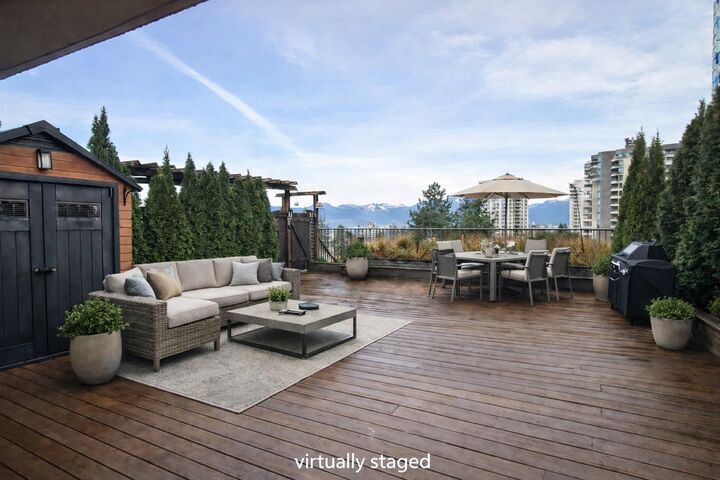 Property Photo:  5932 Patterson Avenue 70X  BC V5H 4B4 
