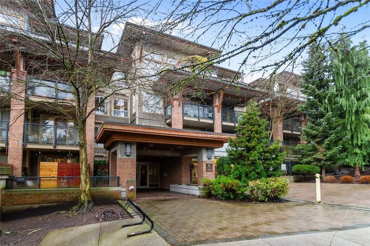 1633 Mackay Avenue 310 — photo 1