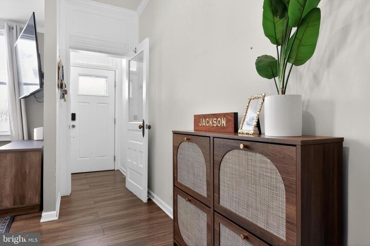 Property Photo:  20 W Pearl Street  NJ 08016 