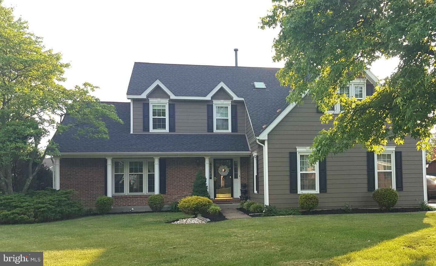 Property Photo:  443 Knollbrook Drive  PA 19047 