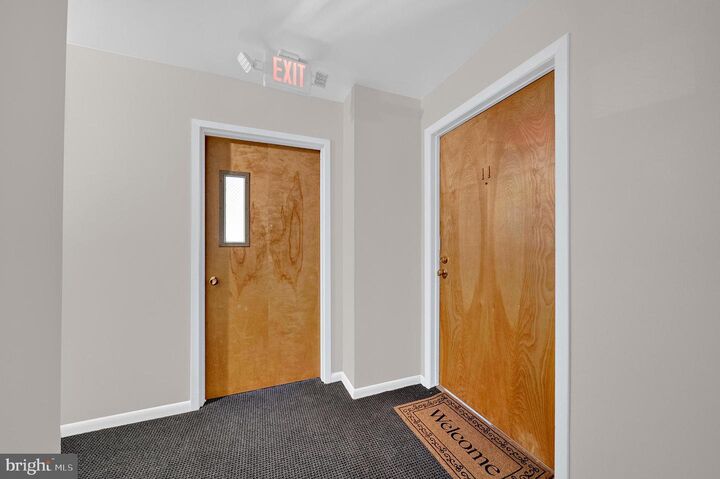 Property Photo:  205 Salem Court 11  NJ 08540 