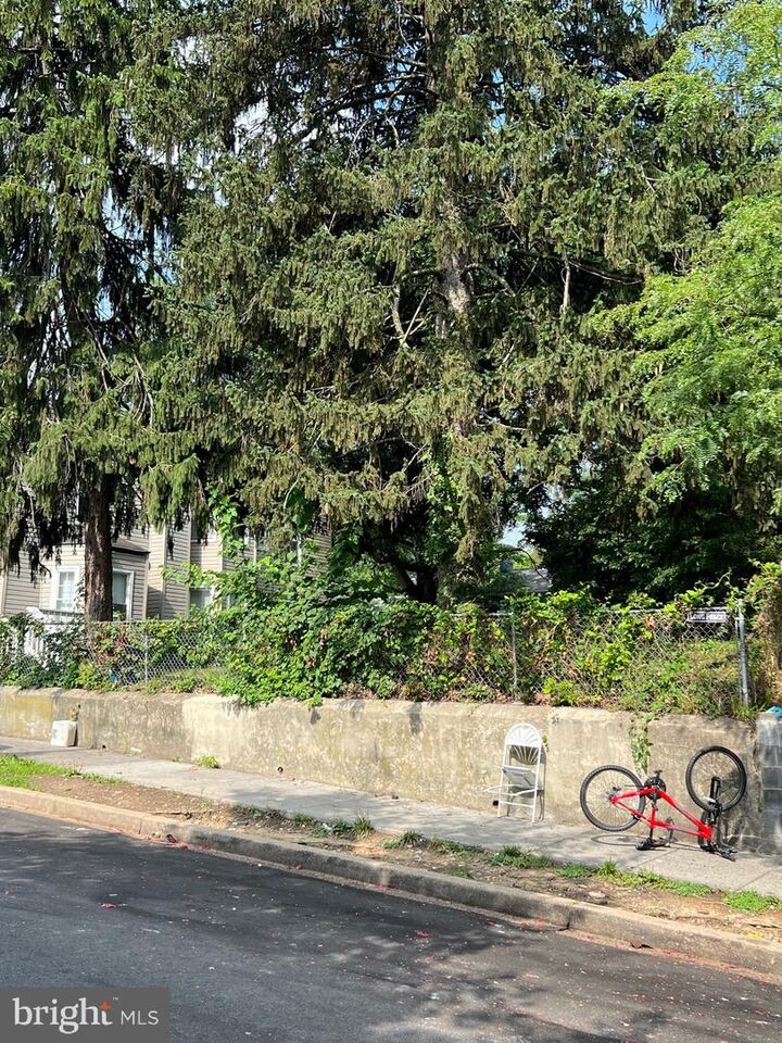 Property Photo:  318 57th Street NE  DC 20019 