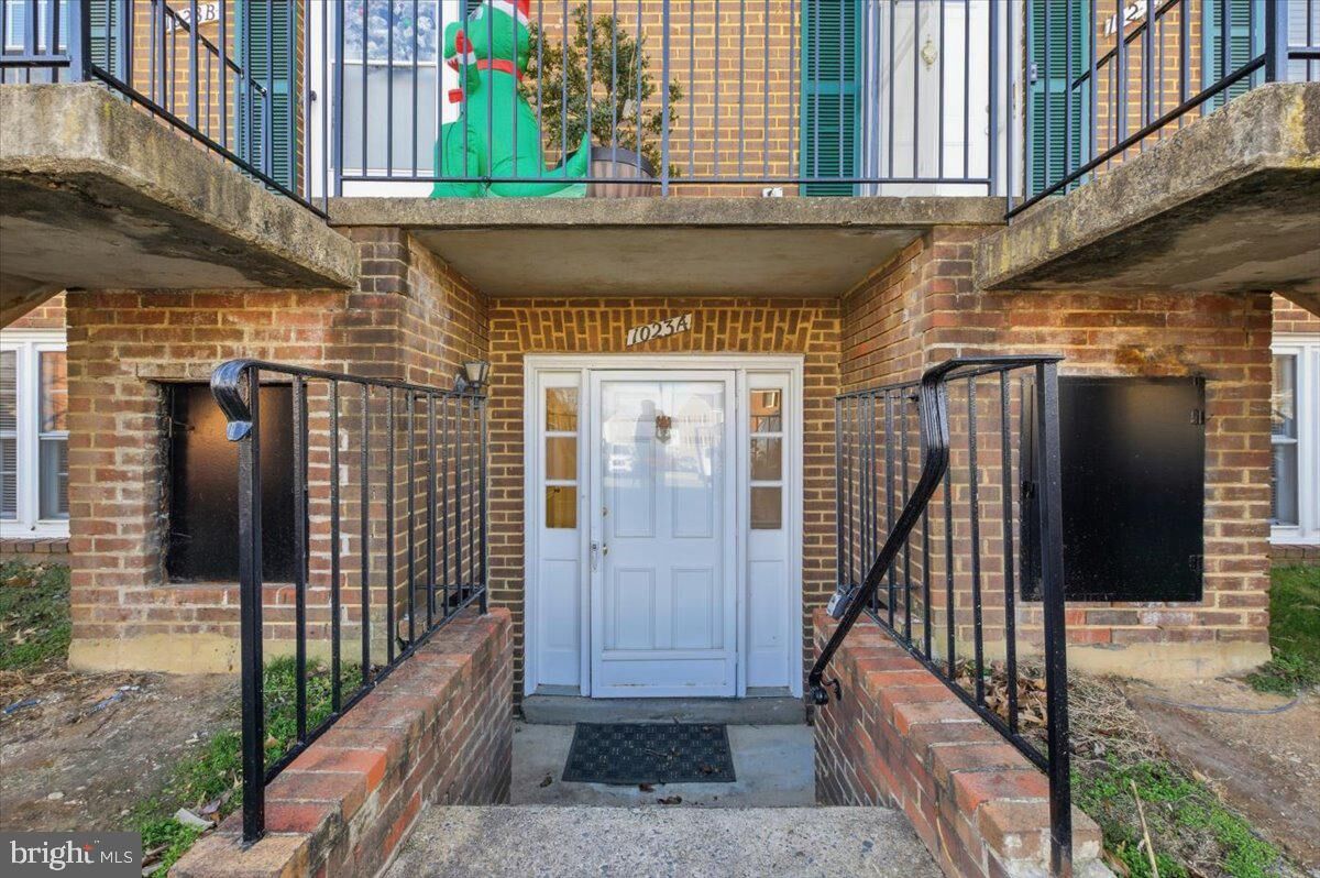 Property Photo:  1023-A Margate Court  VA 20163 