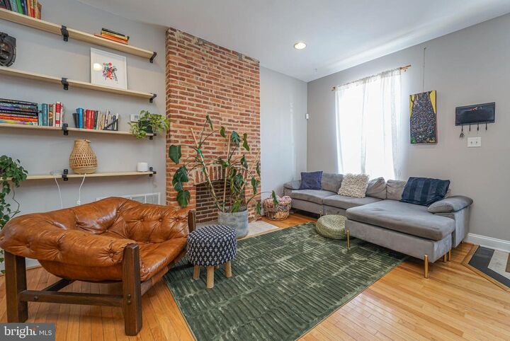 Property Photo:  130 N Montford Avenue N  MD 21224 