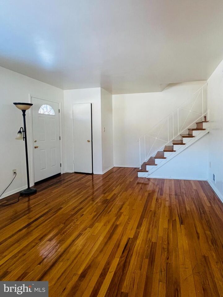Property Photo:  4901 Fitch Place NE  DC 20019 