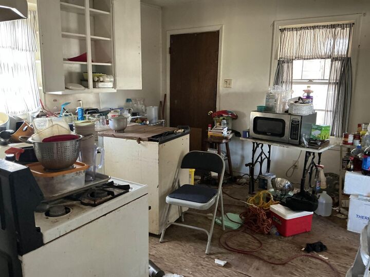 Property Photo:  5805 W 59th Street  AR 72209 