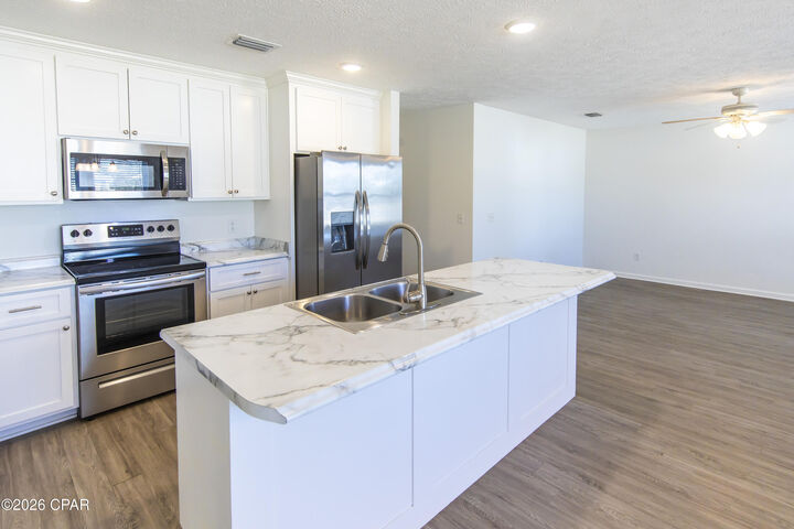 Property Photo:  4942 Oak Avenue  FL 32466 