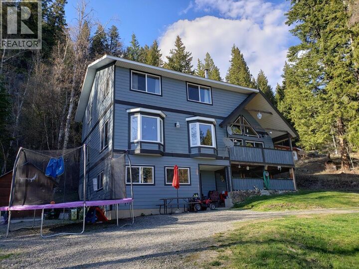 7589 Julsrud Road — photo 1