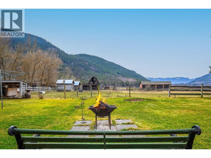 487 Mabel Lake Road — photo 1