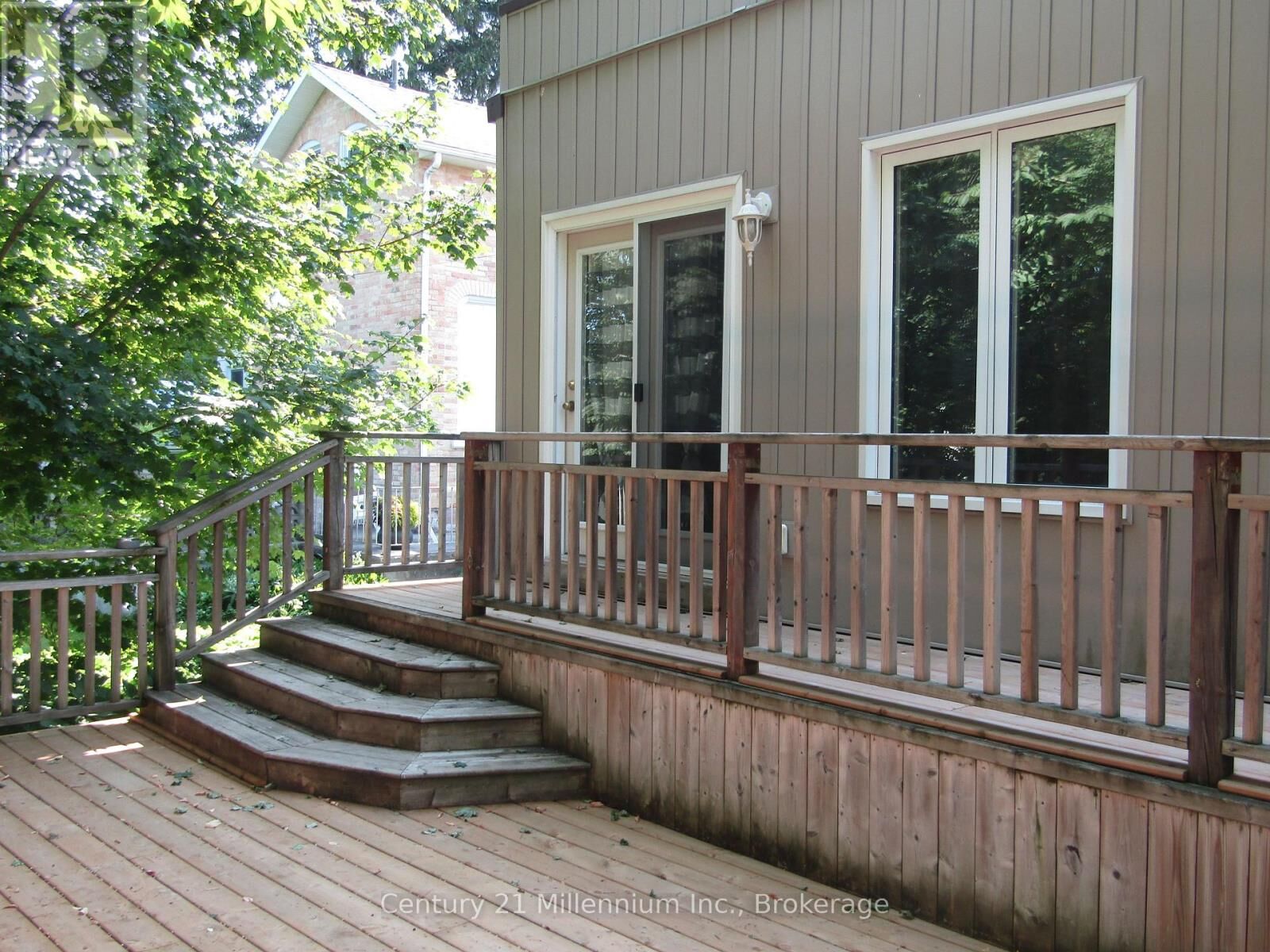 Property Photo:  316 Centre Street B  ON N0G 2W0 