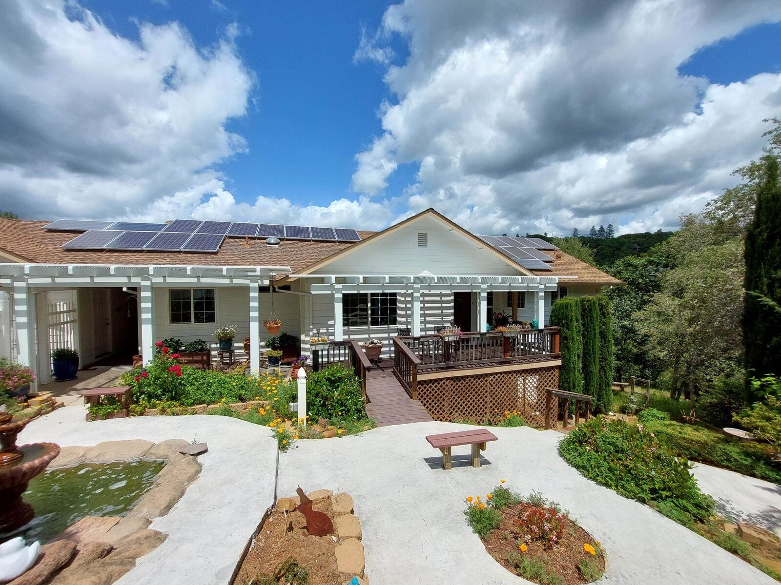 Property Photo:  15830 Ridgefield Court  CA 95370 