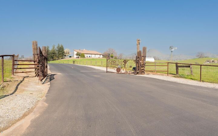 Property Photo:  0 Parcel 12, Oak Knoll Lane 00  CA 93619 