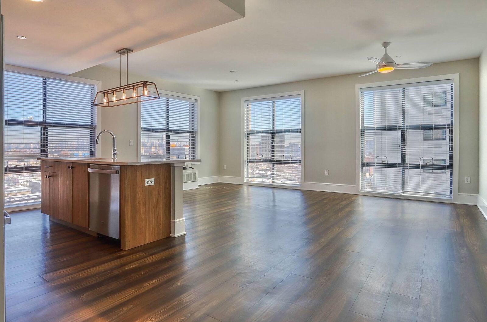 Property Photo:  32 Oakland Ave 1007  NJ 07306 