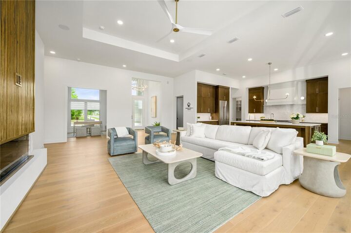 Property Photo: 756 SW 139th Court FL 32669