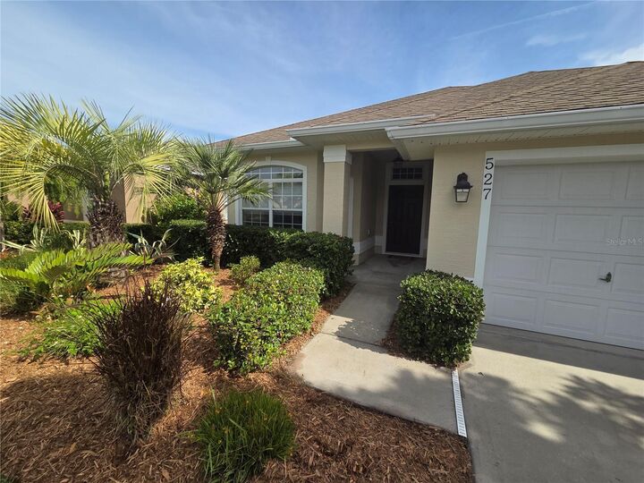Property Photo:  527 Safe Harbor Drive  FL 32141 