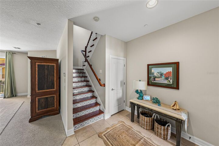 Property Photo:  6411 Mayra Shores Lane  FL 33572 